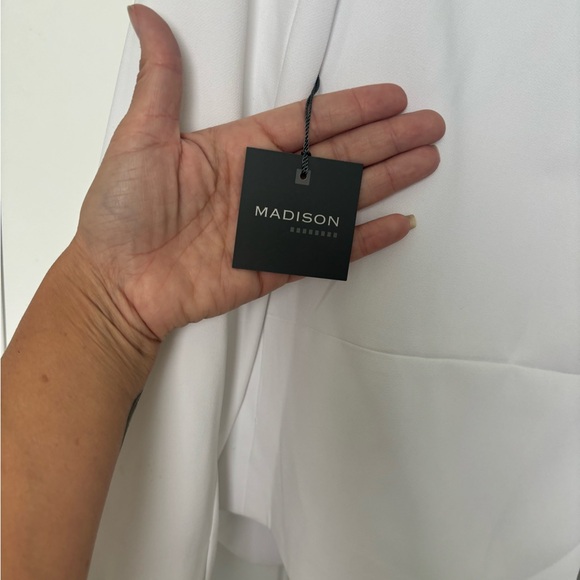 Blazer - Picture 3 of 3